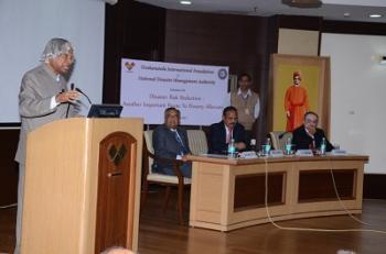 Former President Dr. APJ Abdul Kalam delivering his address
